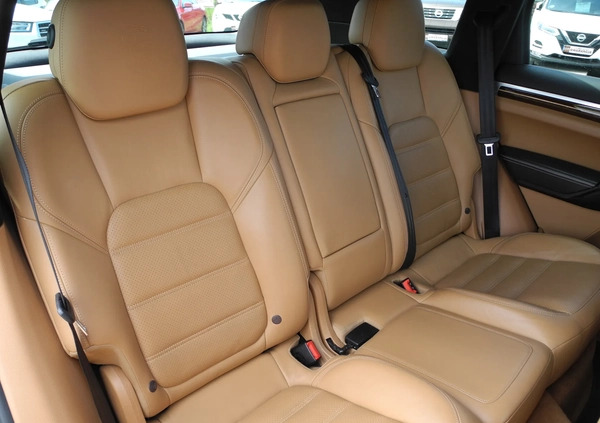 Porsche Cayenne cena 204999 przebieg: 222000, rok produkcji 2014 z Kalisz Pomorski małe 277
